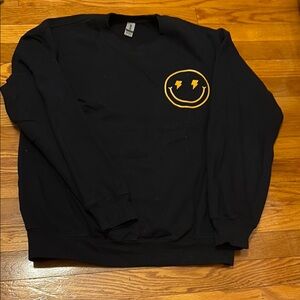 Gildan Black and Orange Crewneck Sweater